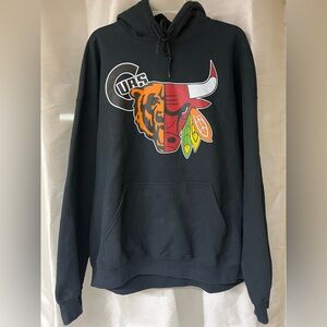 Gildan Black Hoodie with Chicago Sports Graphic